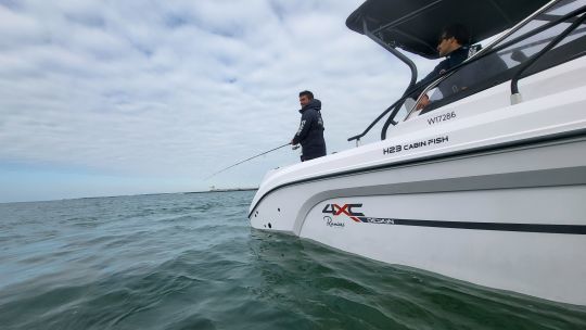 Un bateau au design haut de gamme.