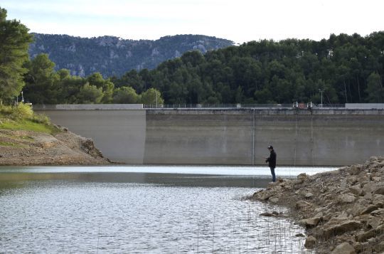 Battre du terrain pour trouver le poisson.