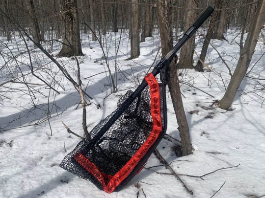 La Vertical Net est facile à transporter.