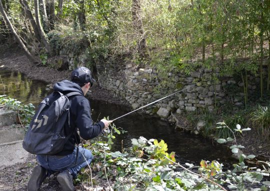 S'adapter à la rivière.