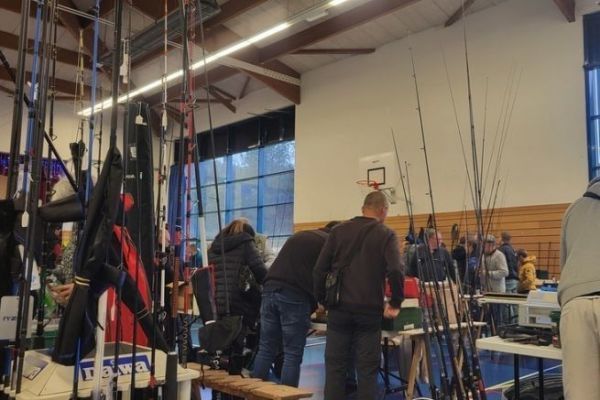 Participar en un intercambio de pesca
