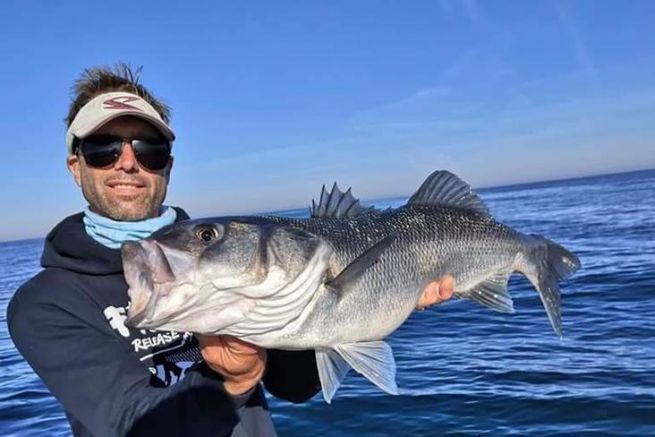 El equipo ideal para pescar lubinas en el archipi�lago de Gl�nan