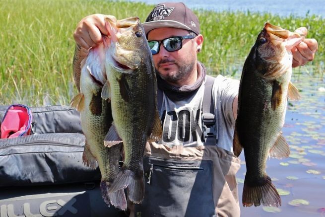 Quebec, un gran destino para la pesca de la lubina!