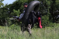 El tubo flotador es muy til para explorar zonas de difcil acceso.