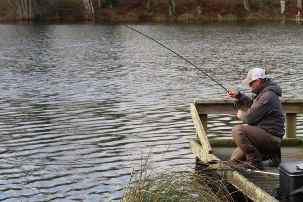 Depsito : Descubra la pesca con tapn, una tcnica por derecho propio