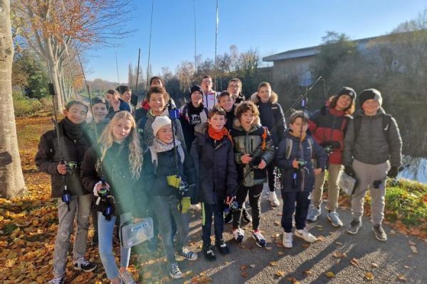 Los alumnos de la seccin de pesca