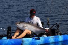 Consejos para pescar peces grandes desde un kayak