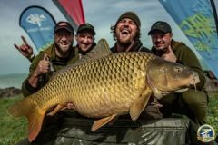 22,95 kg y equipa feliz