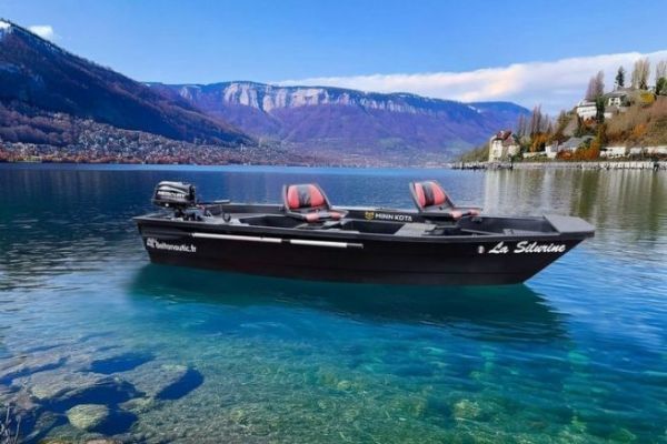 Pesca carnívora: Silurine 4m Black Fish, el barco de referencia