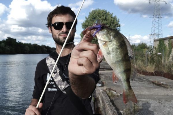 Pesca callejera en Nanterre, lugar de pesca en Île-de-France
