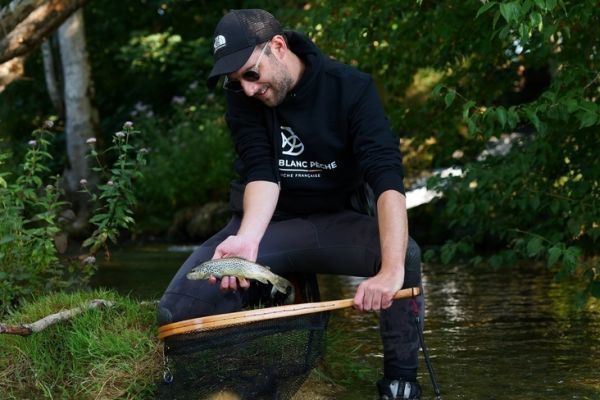 Bleu Blanc Pêche: una gama completa de material para la pesca de la trucha