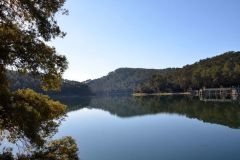 Pescar en un embalse