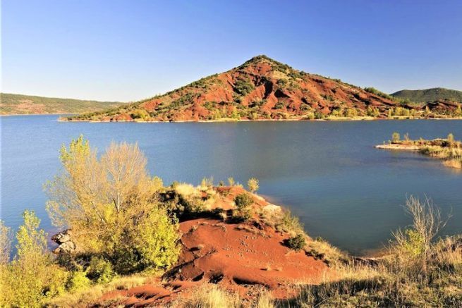 El lago Salagou