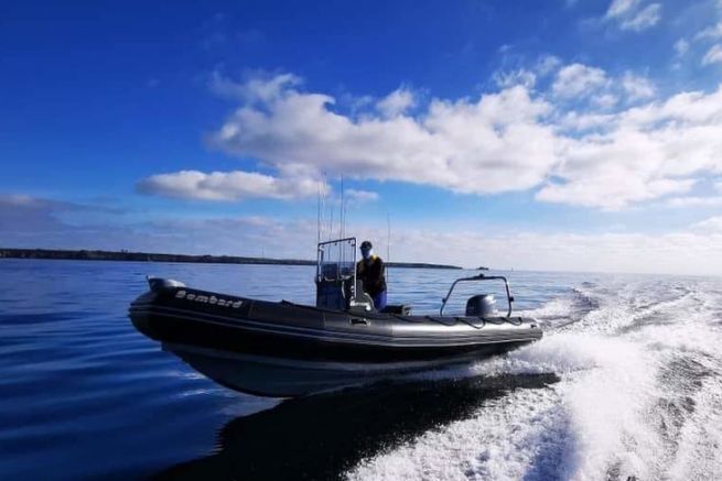 El Bombard Explorer 600 es una embarcaci�n semirr�gida apreciada por los pescadores de mar.