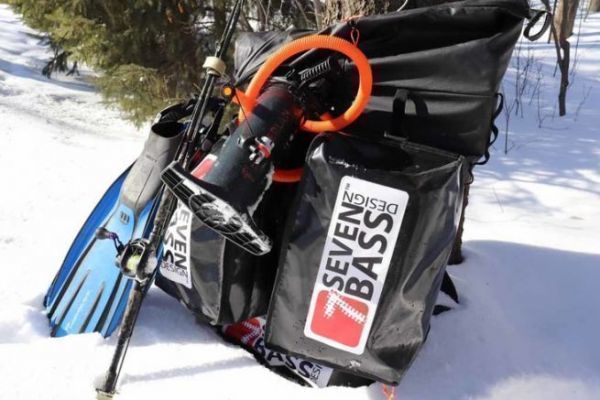 Transportar un tubo flotador nunca hab�a sido tan f�cil